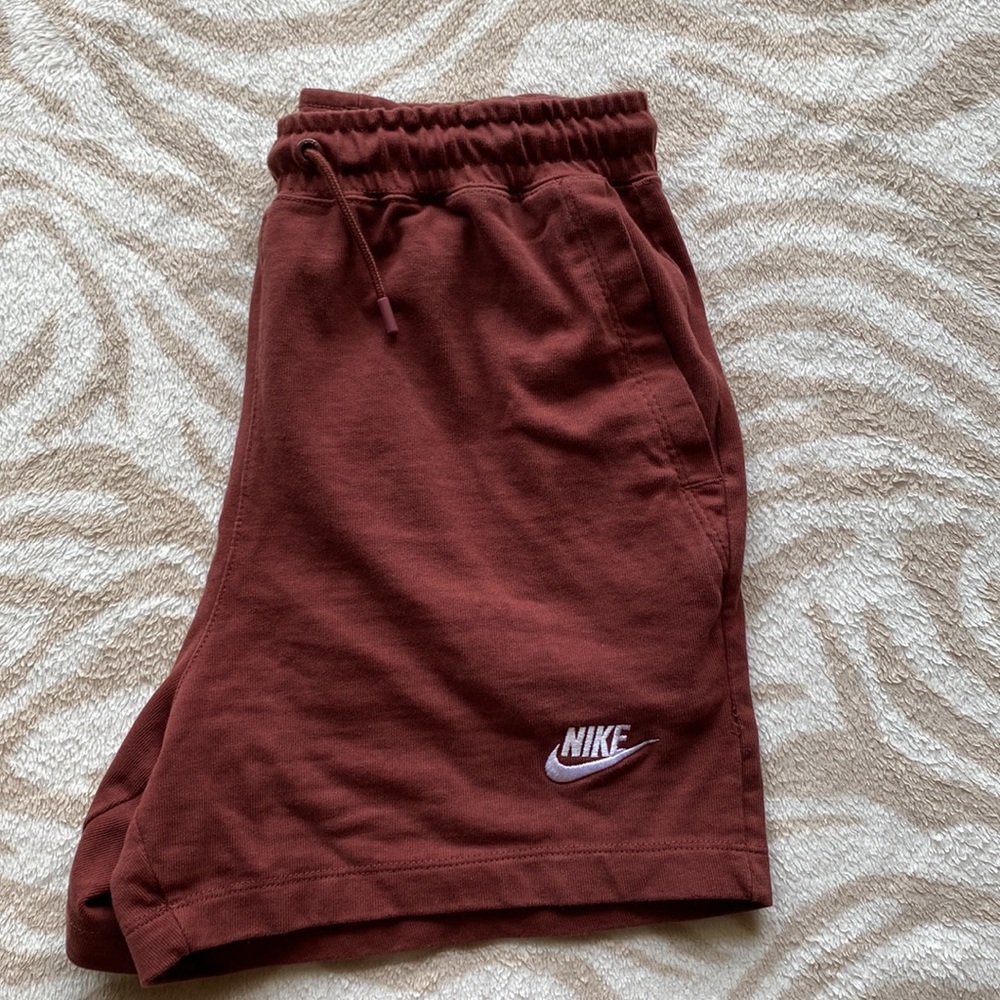 Nike essentials shorts